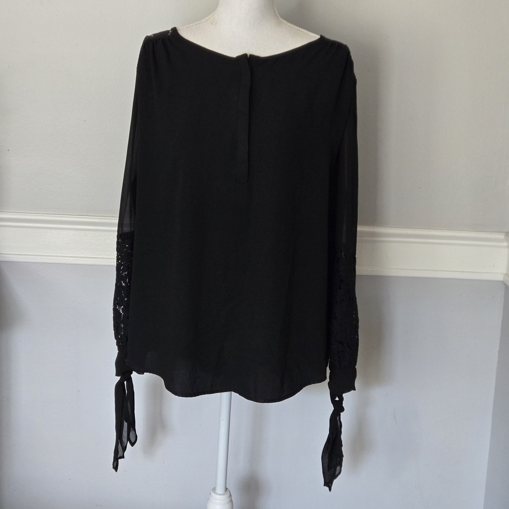 Iman Black Blouse Women's 2X Draped Tie-Sleeve Lace Yoke Sleeves Hidden Buttons